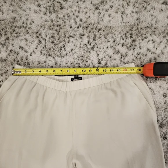 Eileen Fisher Ivory 100% Silk Pull On Pants Pockets Lined Lightweight Tapered - Picture 8 of 12